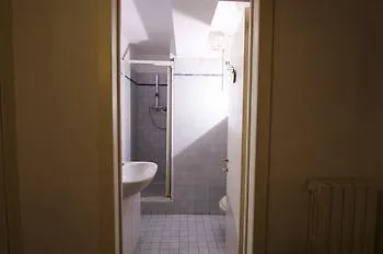 *** לינה וארוחת בוקר בולוניה Cristina Rossi Bed&Breakfast איטליה